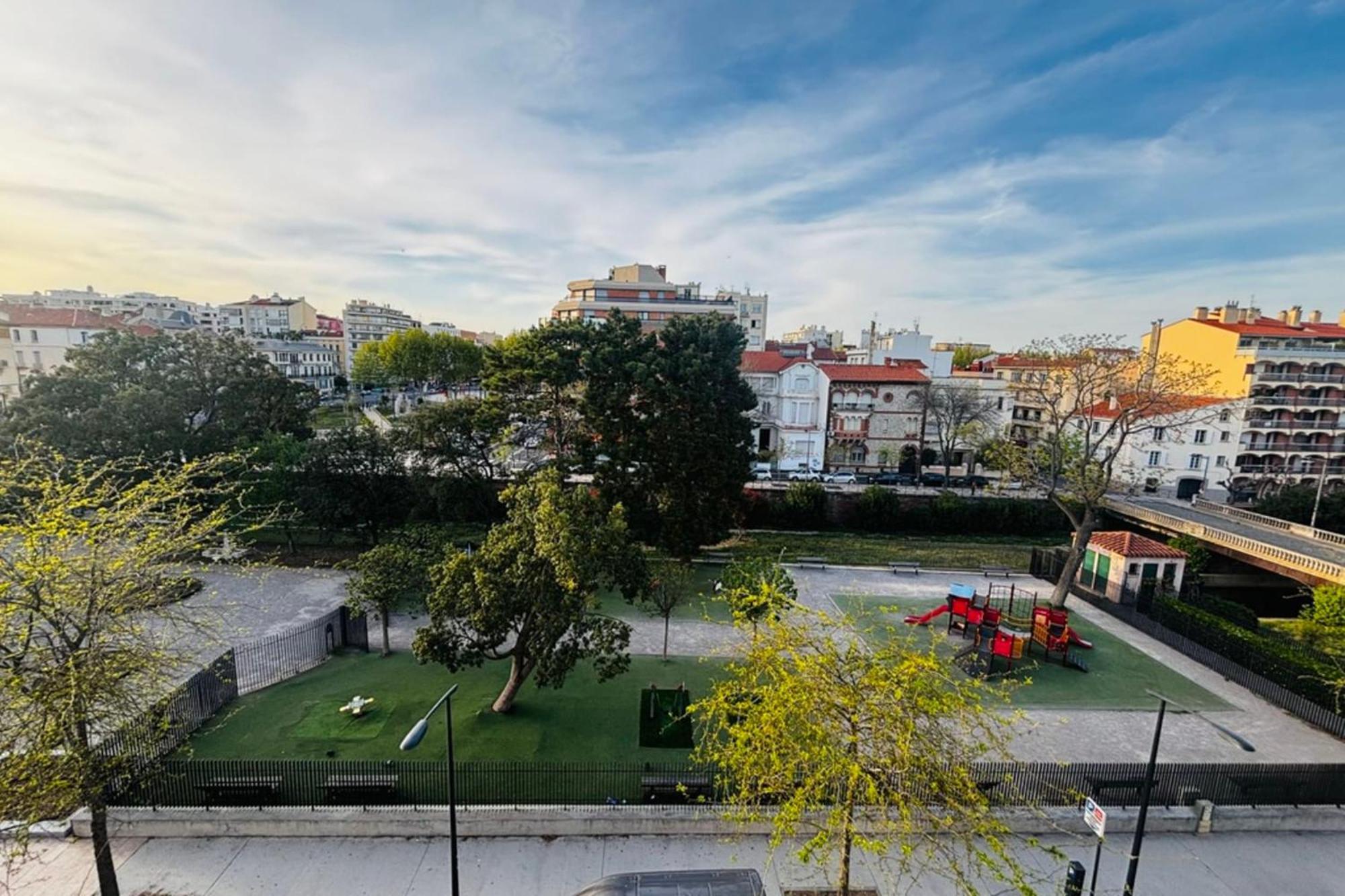 Le Perchoir- Vue Imprenable Sur Ville - Wifi แปร์ปินญอง ภายนอก รูปภาพ